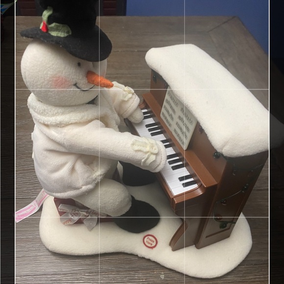 Hallmark 2005 piano playing snowman techno plush animated singing - Picture 5 of 5